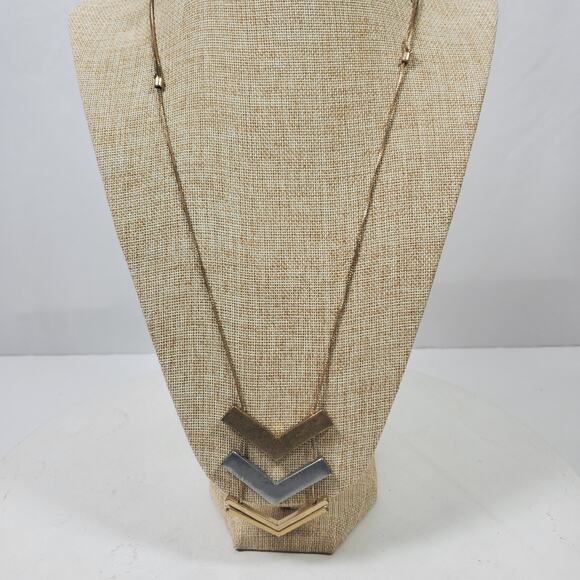 Vintage Necklace Chain Gold Silver Tone w/ Arrows 36 Inch Adjustable - Picture 2 of 5